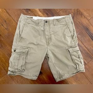 Levi Strauss & Co Cargo Khaki Shorts, Men’s Sz 34